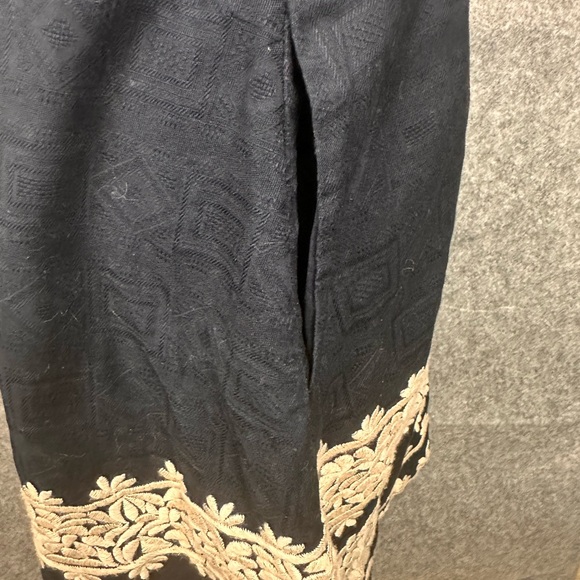 Black Midi Dress With Cream Embroidery & Slant Pockets Size US 0 UK 4 - Picture 8 of 10